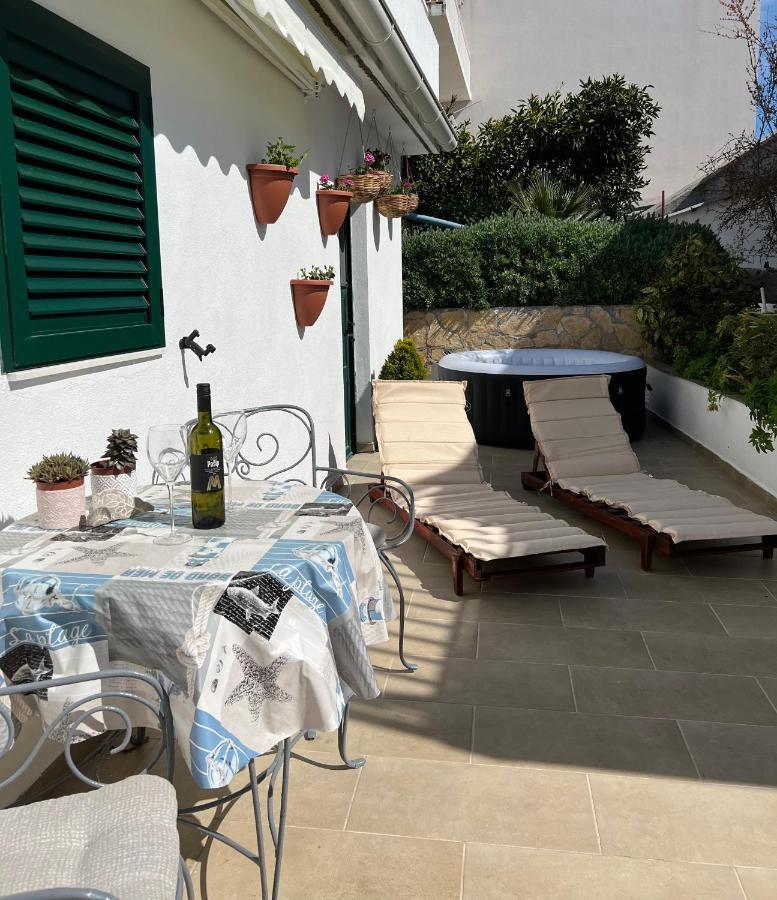 Apartment Queen Hvar Hvar Town Exterior photo